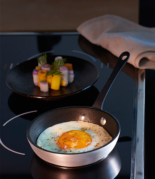 The collection M’PURE, simplicity of the design.